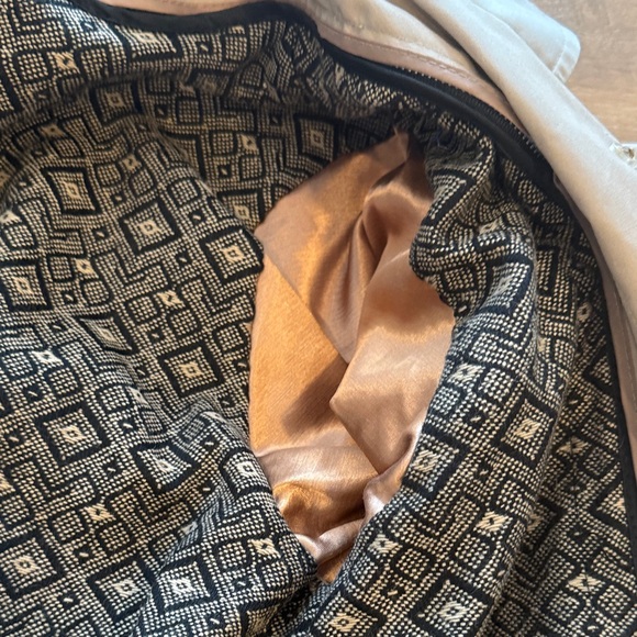 Vintage London Fog Beige Trench Coat Belted Size 8 Reg Classic Raincoat - Picture 11 of 16